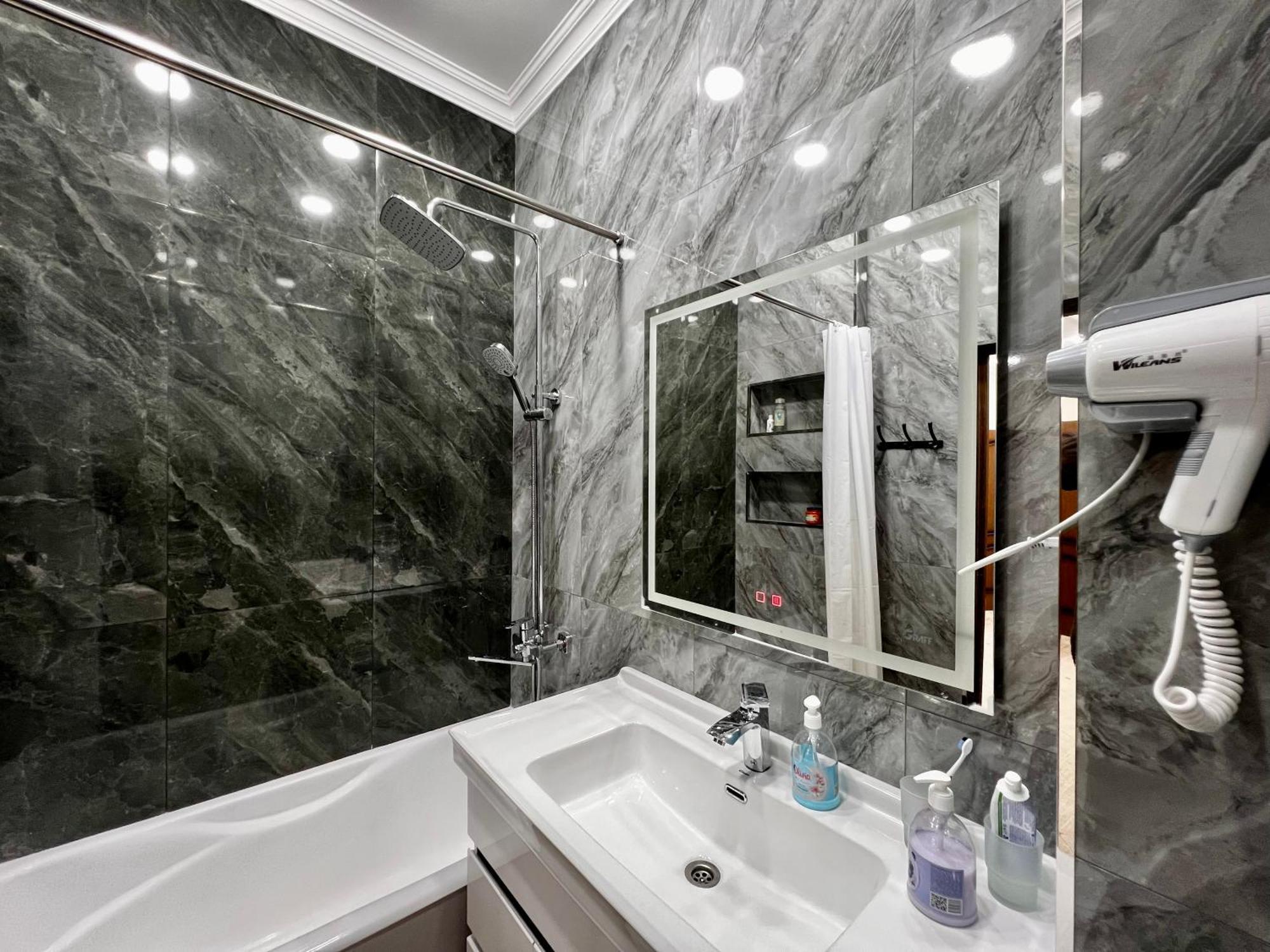 Renovated Apt By The Savitsky Museum ヌクス エクステリア 写真